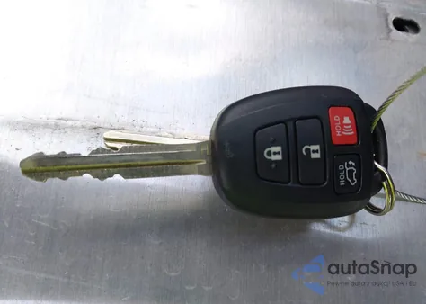 2018 Toyota Highlander Le Plus from USA, damaged, VIN 5TDZZRFH4JS249382